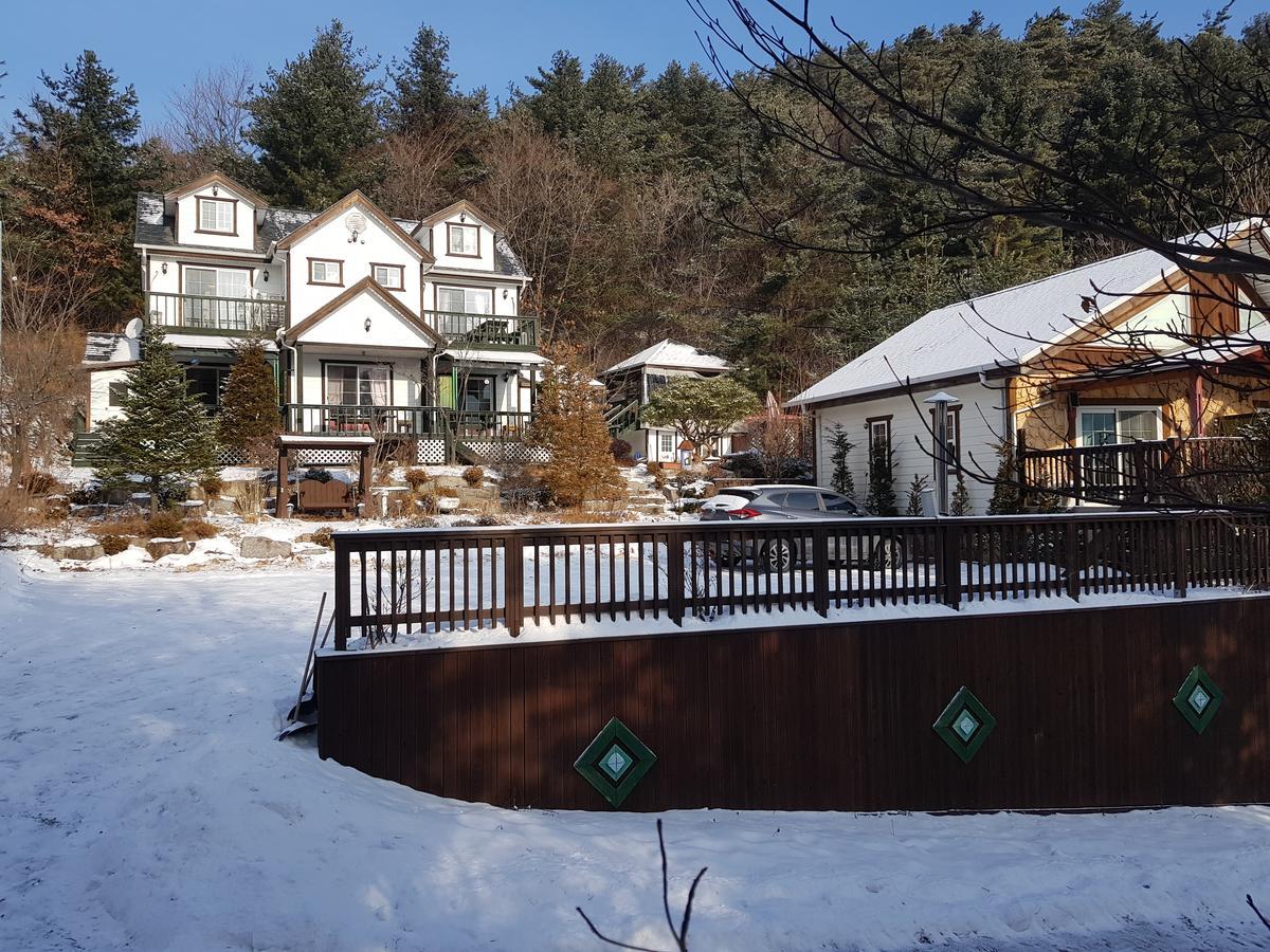 Dacha Pension Pyeongchang Exteriör bild