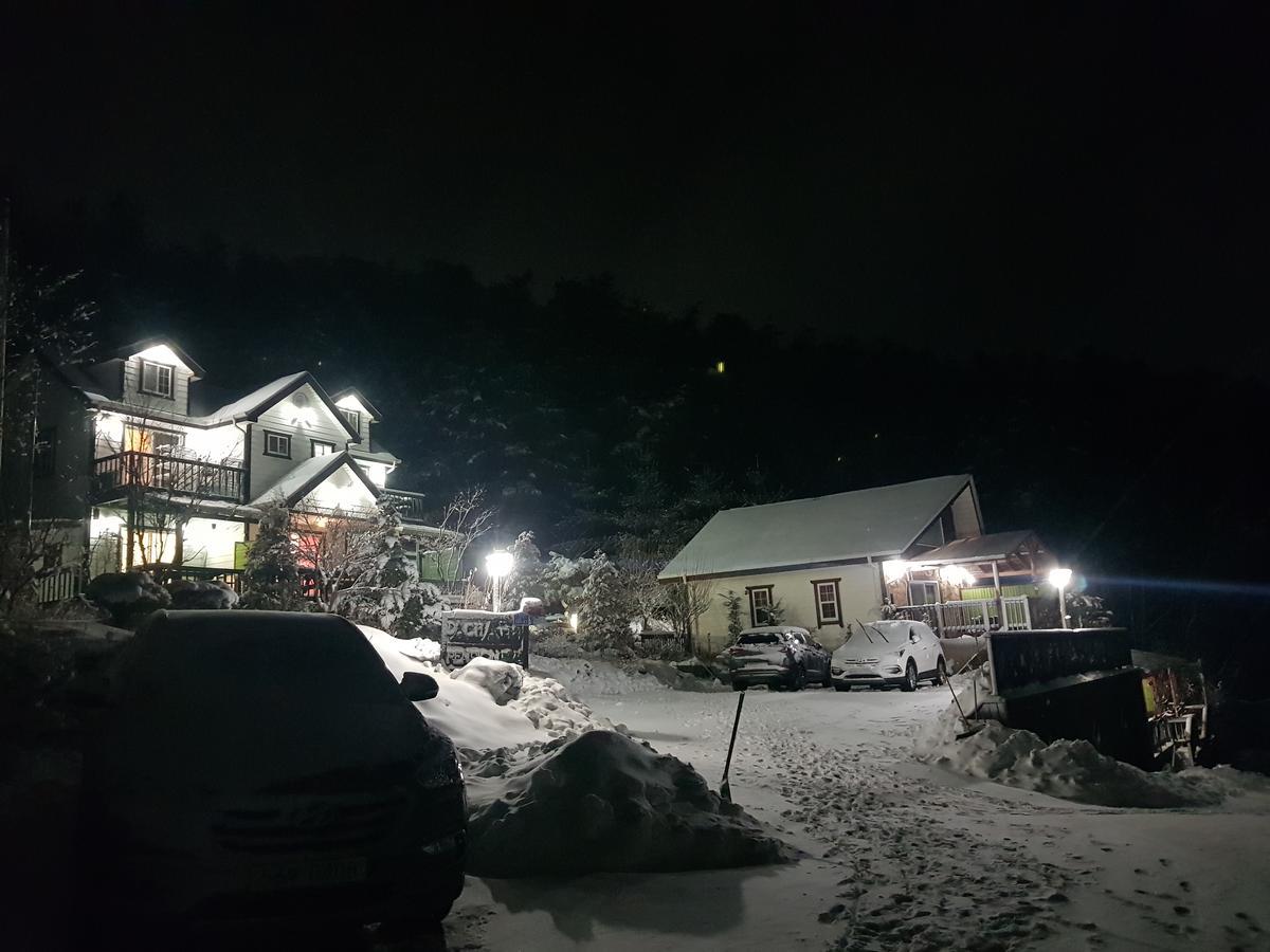 Dacha Pension Pyeongchang Exteriör bild